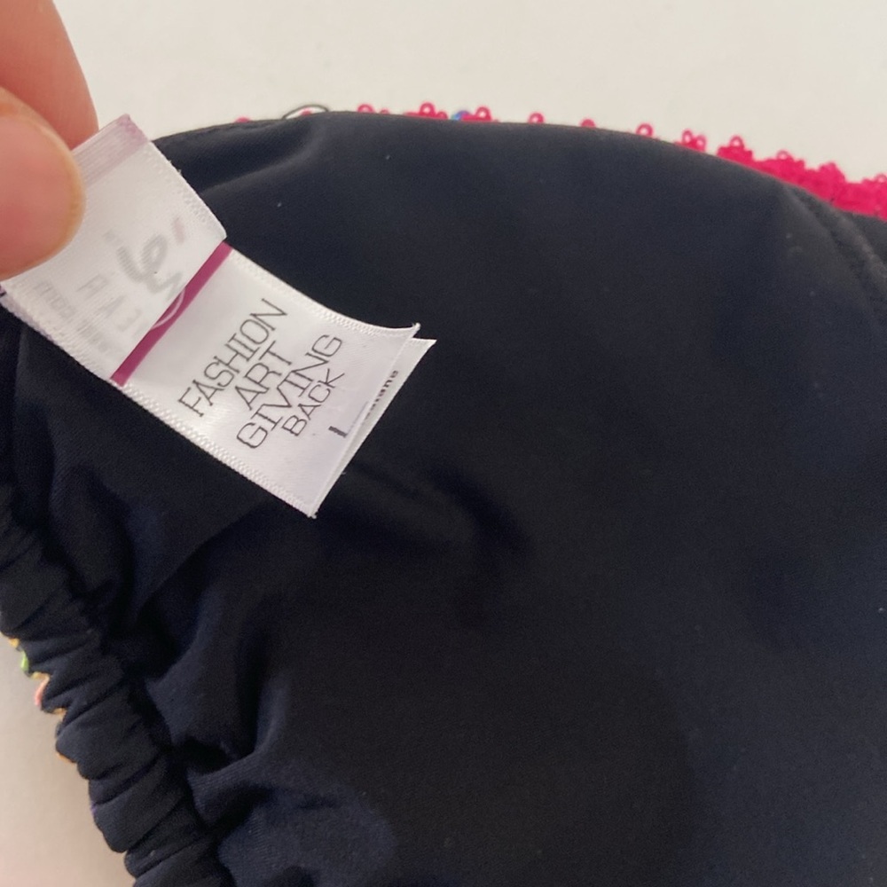 NWT Lumé Ale Bikini Exotic Beaded  Top - BUENOS AIRES. Size Large - Picture 8 of 10